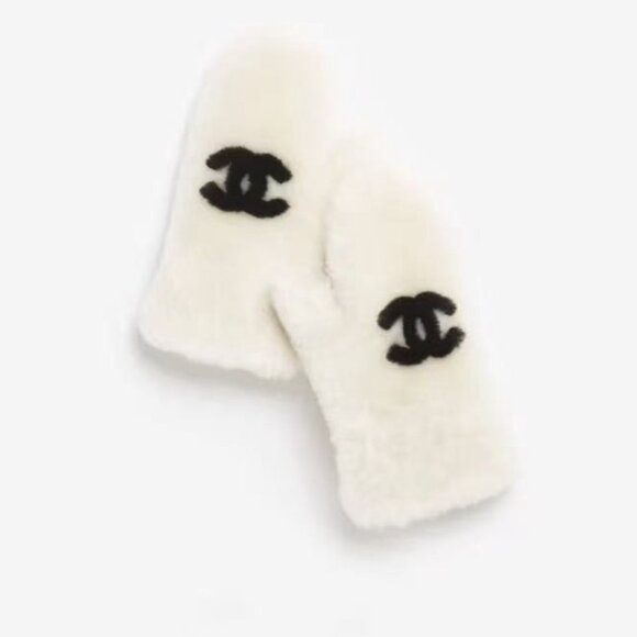 Chanel plush thermal gloves - Picture 6 of 8